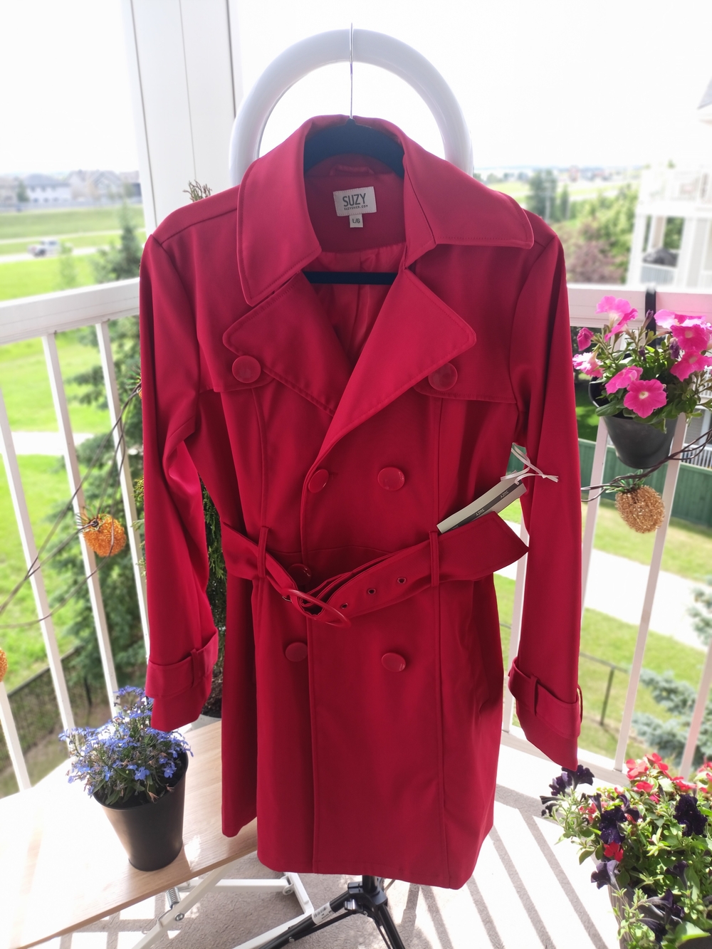 Suzy Shier Vibrant Red Double-Breasted Trench Coat with Belt